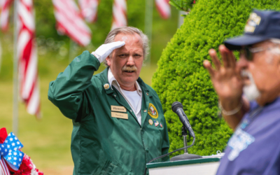 12 Meaningful Ways to Celebrate Memorial Day with Seniors